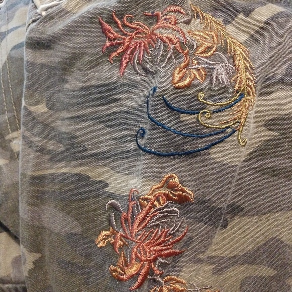 Aeropostale Camoflauge Jacket - Picture 2 of 3
